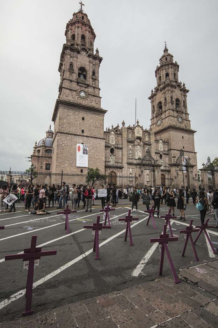 Activistas se manifestaron frente al Palcio de Gobierno. Foto: Cuartoscuro.