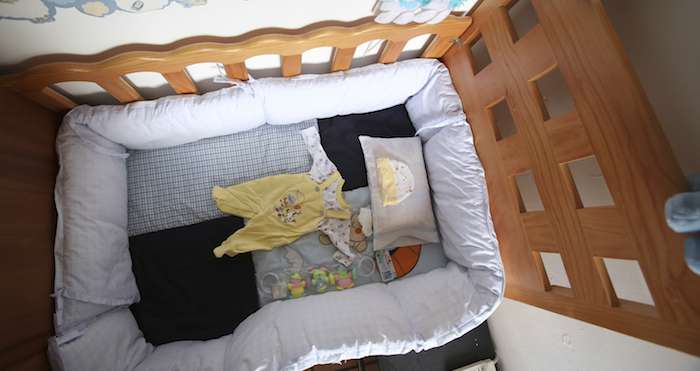 La madre denunció a su esposo, luego de que acudiera a un hospital a confirmar su sospecha. Foto: Cuartoscuro Archivo.