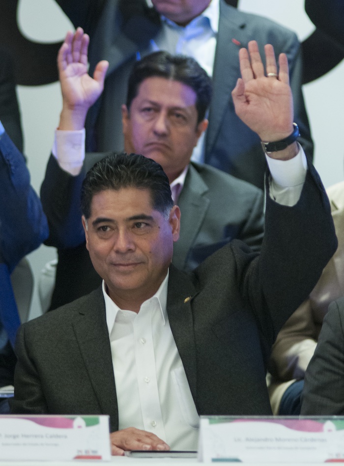 En semanas pasadas, el ex Gobernador priista de Durango, Jorge Herrera Caldera, ya se amparó en contra de cualquier orden de detención en su contra. Foto: Cuartoscuro