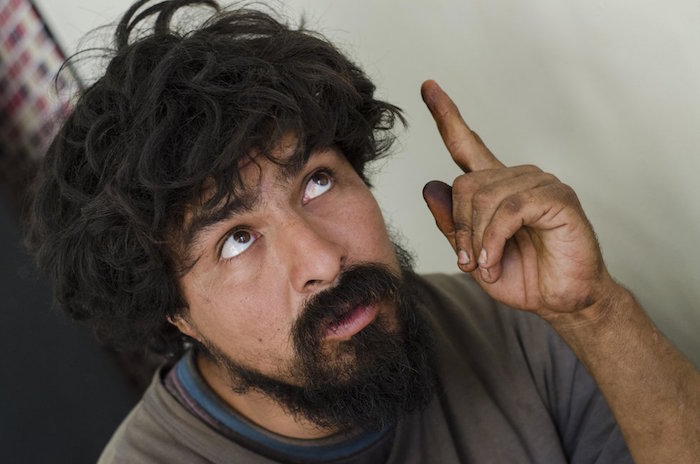 El recuerdo A Ramón todo le sabe a la página de un comic o a un pasaje bíblico, pero en sus momentos de lucidez recuerda su infancia en Tamaulipas, cuando vendía flores con su abuela. Foto: Vanguardia