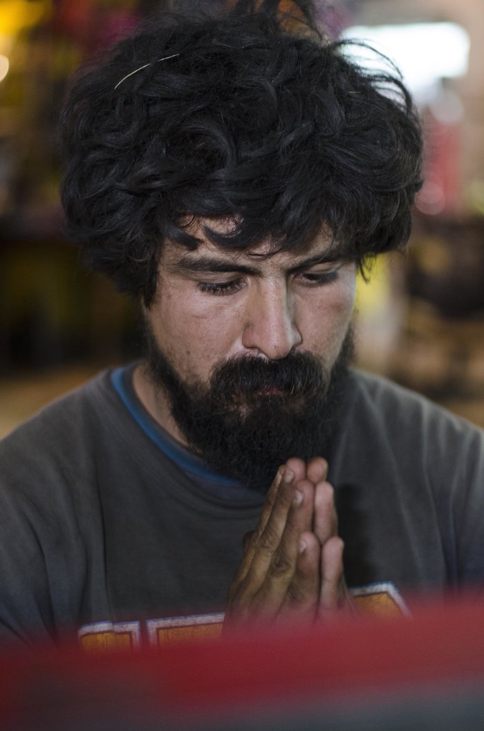 Arrebatos. Ramón tiene una singular manera de entender la religión, la mezcla con pasajes de comics. Foto: Vanguardia