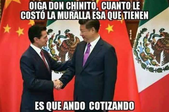 EPN le pide a su "To-Ka-Yo" consejos para la construcción del muro. Foto: Twitter.