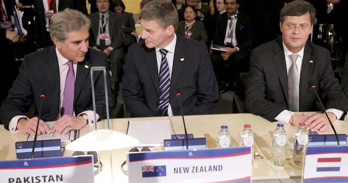 En el centro, el viceprimer ministro neozelandés, Bill English. Foto: EFE