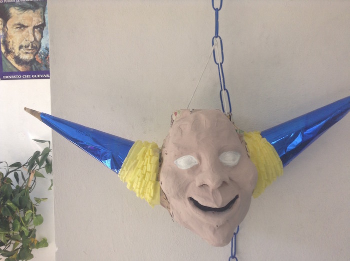 Modelo de piñata de la primera dama de México Foto: Aldabi Olvera