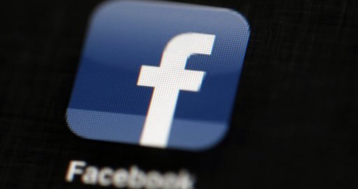Facebook anunció medidas para combatir la difusión de noticias falsas. Foto: AP