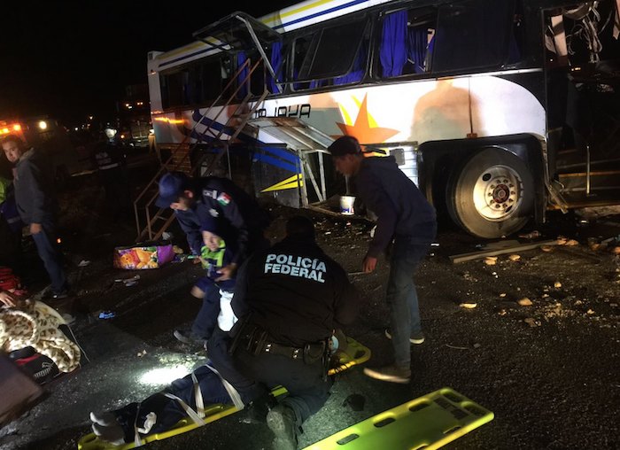 La Policía Federal confirmó las 11 muertes del accidente. Foto: @PoliciaFedMX