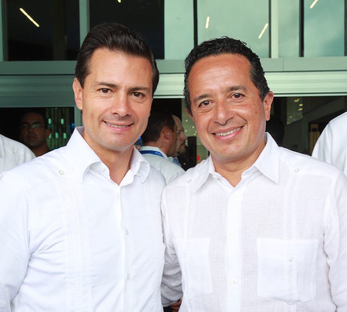 El Gobernador de Quintana Roo Carlos Joaquín recibe un estado endeudado. Foto: Vía Twitter @CarlosJoaquin