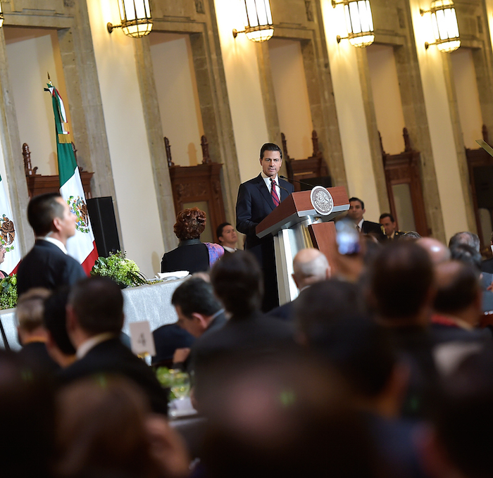 El Presidente, Enrique Peña Nieto, durante el evento en el que advirtió que México no pagará por el muro fronterizo. Foto: Presidencia