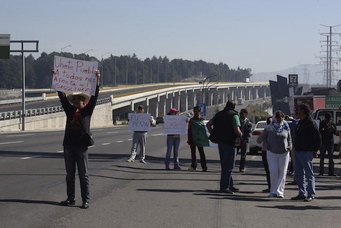 La Policía Federal reportó al menos 12 bloqueos carreteros en 10 estados. Foto: Cuartoscuro