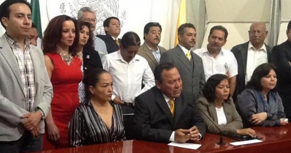 Zambrano: Con o sin AMLO, el PRD necesita renovación; CCS: No sorprende decisión; no habrá desbandada: Aureoles