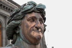 "El Caballito" de Tolsá, antes de su restauración final.