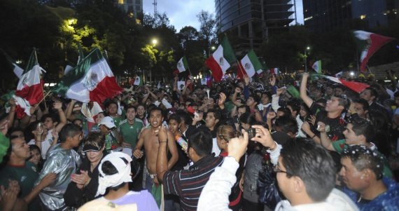 ¿QUÉ TIENE EL FUTBOL QUE ARRASTRA MASAS?