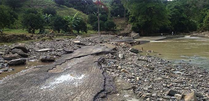 Con la declaratoria, se pretende obtener recursos para financiar la reparación de daños causado raíz de las recientes trombas que afectaron comunidades bajas de ambos municipios.