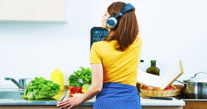 SOUNDTRACK: Playlist de Daniel Ovadía para cocinar al estilo de Nudo Negro