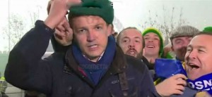 El reportero de deportes más paciente del mundo (VIDEO)