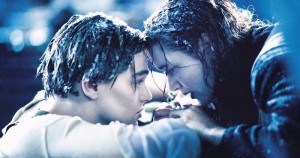 Kate Winslet lo confiesa: Jack cabía en la tabla del <em>Titanic</em> (VIDEO)