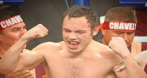 El boxeador explicó que dejó los entrenamientos porque fue a checarse el talón, además para visitar a su familia. Foto: Facebook
