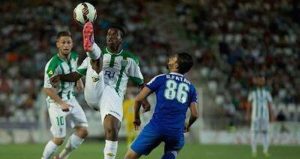 El jugador camerunés Patrick Ekeng fallece en pleno partido (VIDEO)