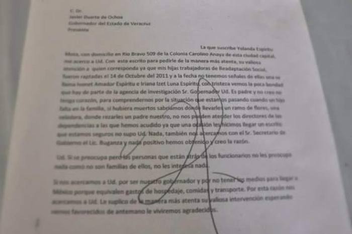 Es lo que las lágrimas le permiten compartir a Yolanda Espíritu, echa de menos que la desaparición de Yoyis, le hayan privado la oportunidad de completar su preparatoria abierta. Foto: BlogExpediente