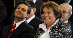 En público, PGR “caza” a Gordillo; en privado, SHCP perdona 67 mdp a su empresa