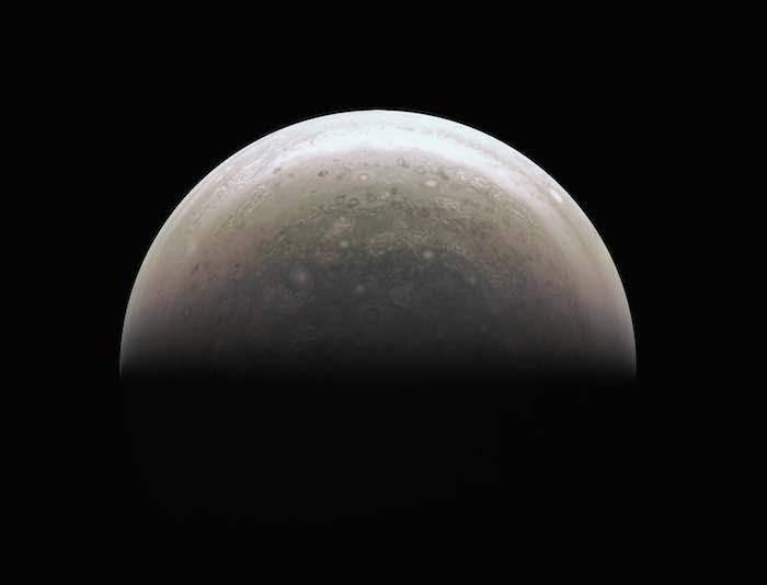 Primer plano del Polo Norte de Júpiter. Foto: Sonda Juno NASA