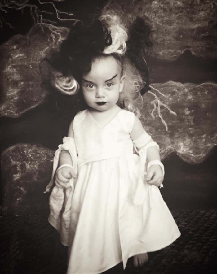 "Sully" trae a la vida a la novia de Frankenstein, quien desde 1935 enamoró a la audiencia del género del terror. Foto: Instagram [sullymaemom]. 