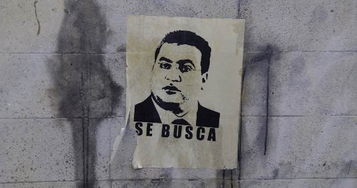 Los veracruzanos quemarán a "Javier Duarte" en el carnaval de 2017. Mientras, pegan carteles para dar con él