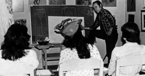 Ramón Valdiosera, dando clases. Foto: RAM