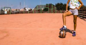 La discriminación sistemática de género significa que las adolescentes enfrentan desafíos en múltiples frentes. Foto: Especial. 