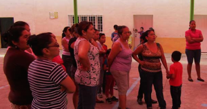 La niña fue humillada porque su mamá no tenía para pagar la cuota. Foto: Pulso 