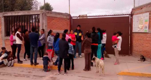 Desde hace cuatro años los padres mantienen quejas en contra de la directora. Foto: Pulso