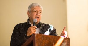 El presidente del partido Movimiento de Regeneración Nacional (MORENA), Andrés Manuel López Obrador.  Foto: Misael Valtierra, Cuartoscuro