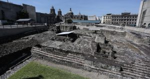 La estructura arquitectónica del Templo Mayor, que salió a luz gracias al arduo trabajo de más de cuatro décadas del equipo liderado por el profesor Matos Moctezuma, funcionaba como una metáfora de la cosmovisión mexica. Foto: Adolfo Vladimir, Cuartoscuro.