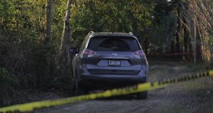 El profesor Caín Sánchez Mayorga, titular de Codesol en Tanlajás, conducía una camioneta cerrada marca Nissan X-Trail color gris. Foto: Pulso