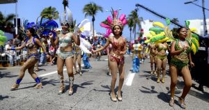 Una imagen de las comparsas en el Carnaval de Veracruz. Foto: Cuartoscuro