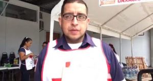 David Edgardo Zebadúa Escalante fue atacado por un hombre con cuchillo, en centro de Veracruz, su estado de salud se reporta grave. Foto: Plumas Libres