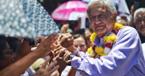 Andrés Manuel López Obrador encabeza las preferencias electorales.  Foto: Misael Valtierra, Cuartoscuro