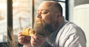 El equipo de investigadores aplica sus conocimientos sobre psicología y bioquímica para crear un invento. Foto: TICbeat