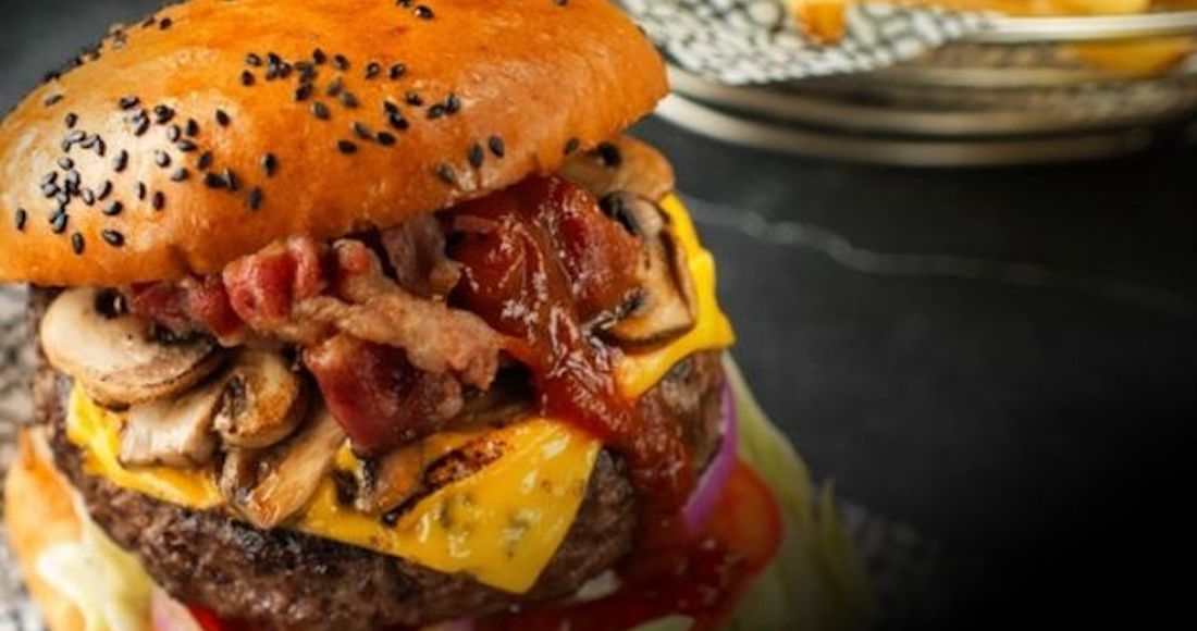 Las grasas saturadas se consideran alimentos peligrosos para la salud. Foto: EFE