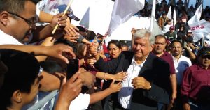 AMLO en un mintin en Texcoco. Foto: lopezobrador.org