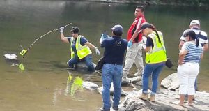 De acuerdo con los primeros datos se trata de una joven de unos 20 y 21 años de edad que fue encontrada en el río Jamapa, asesinada. Foto: Plumas Libres.


