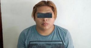 El sujeto fue apresado en el fraccionamiento Arboledas de Acayucan luego de que la madre de la víctima puso una denuncia. Foto: Plumas Libres.