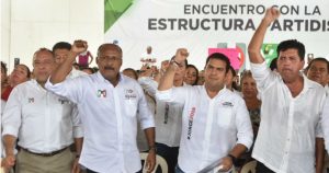 El líder nacional del PRI, René Juárez Cisneros. durante un evento en la Costa Grande de Guerrero. Foto: Twitter/ @JuarezCisneros 