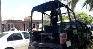 Dos sujetos armados robaron las urnas presuntamente. Foto: Plumas Libres