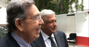 Dos iconos de la izquierda, el virtual Presidente y Cuauhtémoc Cárdenas, en una FOTO juntos