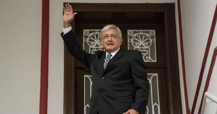 Andrés Manuel López Obrador, virtual Presidente electo, desde su casa de transición. Foto: Misael Valtierra, Cuartoscuro