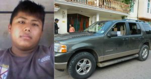 A la izquierda de la foto, Arturo hijo, y a la derecha, Arturo padre el día en que fue asesinado. Fotos: Plumas Libres