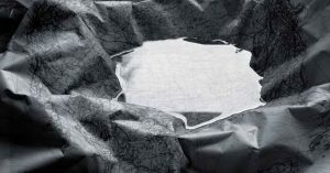 Mapa de Norteamérica, 1996. D.R.©️Abelardo Morell, publicadas en Orlando González Esteva, La edad de papel. México, Artes de México / Secretaría de Cultura, 2016.