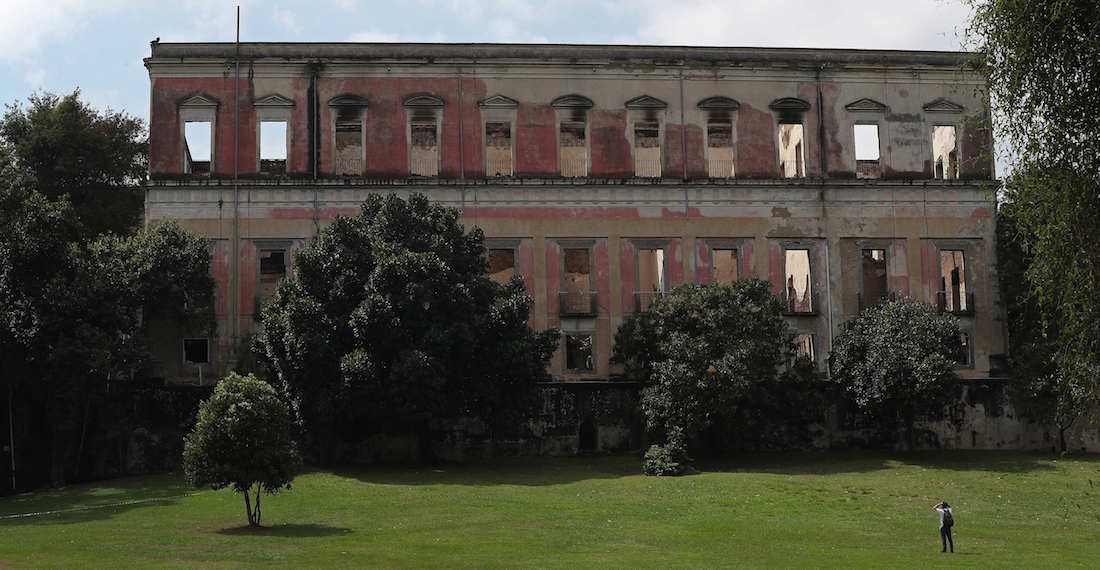 Museo Nacional de Brasil después del incendio. Foto: EFE, Marcelo Sayo.