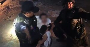 Policías municipales encontraron a Mya en un terreno baldío. Foto: Especial